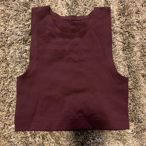 Like new seamless Lululemon crop tank